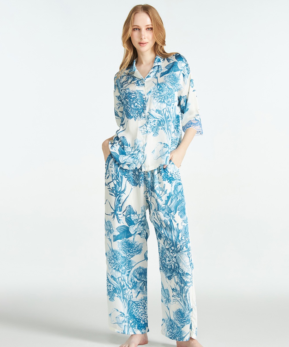 Femininity プリントナイトウェア