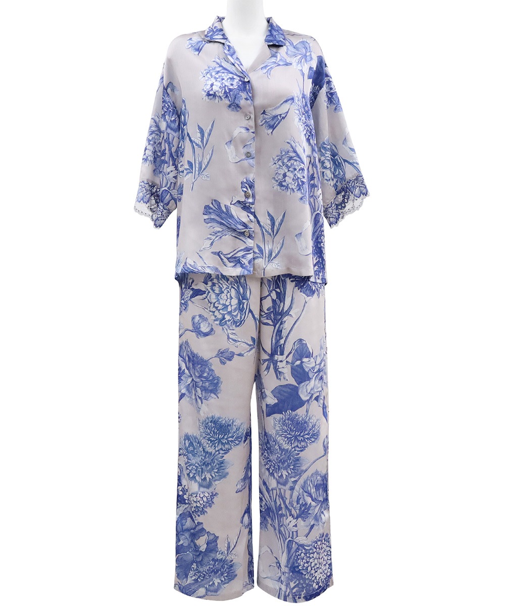 Femininity プリントナイトウェア