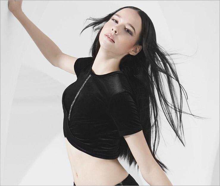 Black eye ベロアスポーツトップス