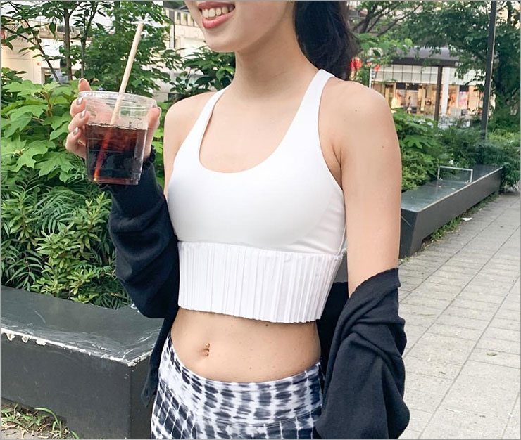 Venus プリーツスポーツブラ