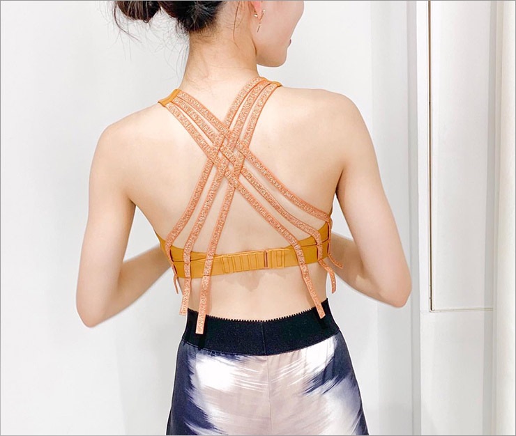 Saturn バッククロススポーツブラ