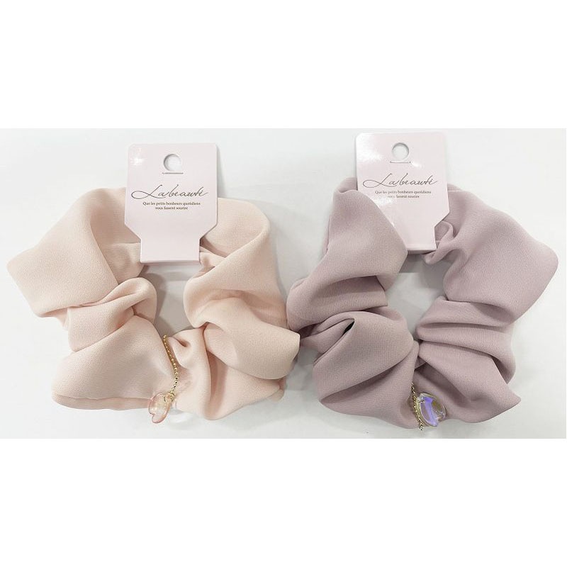 桜チャーム付シュシュ