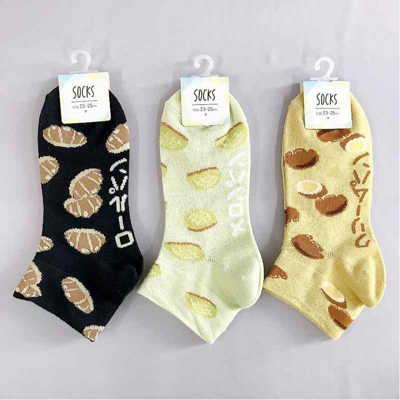 婦人靴下　アンクル丈　パン総柄２