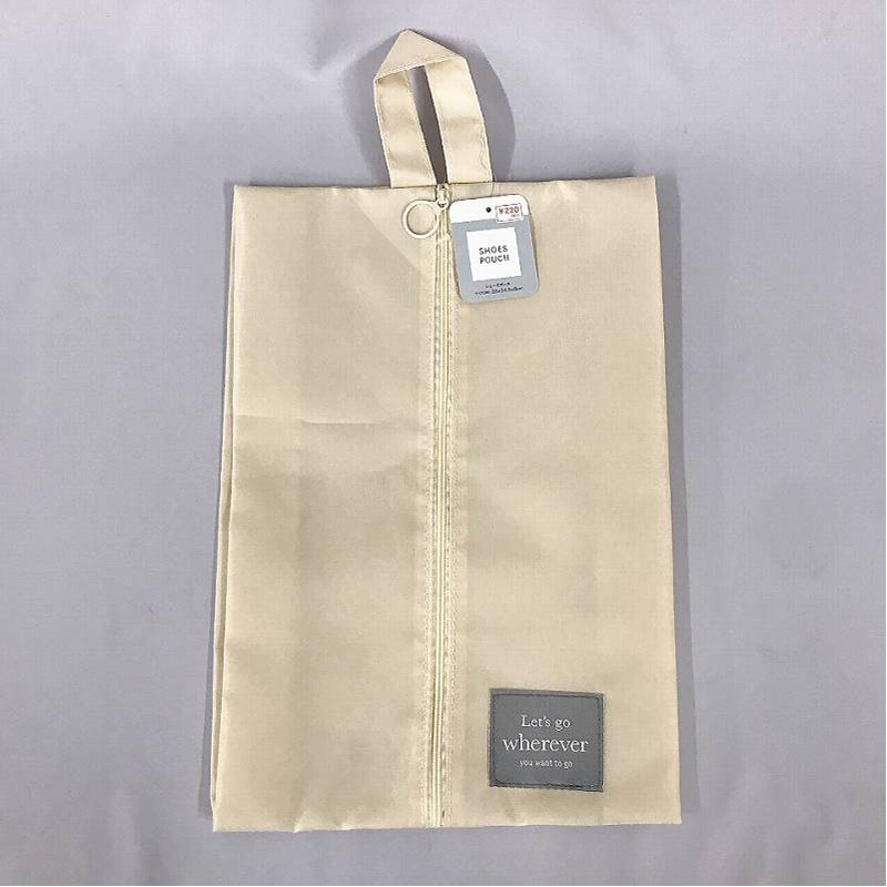 シューズポーチ