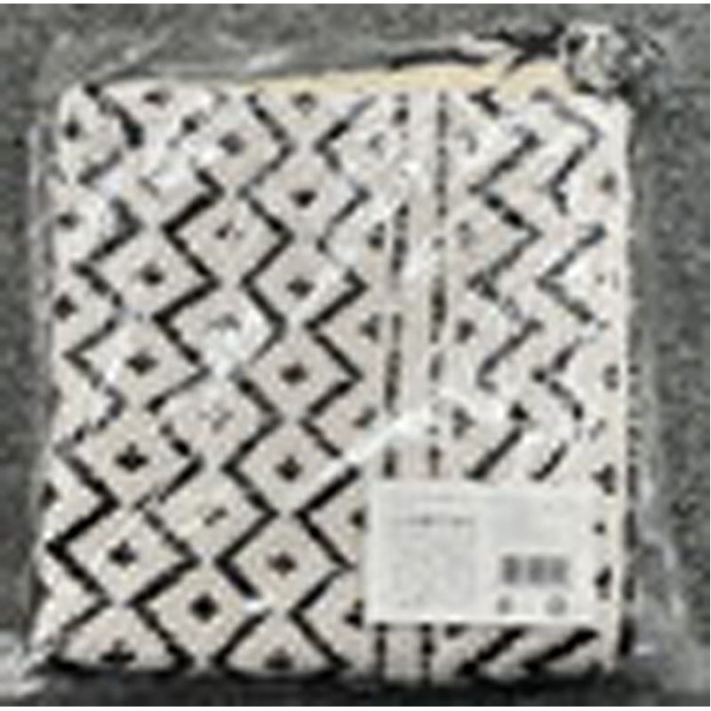 クッションカバー　ブラック