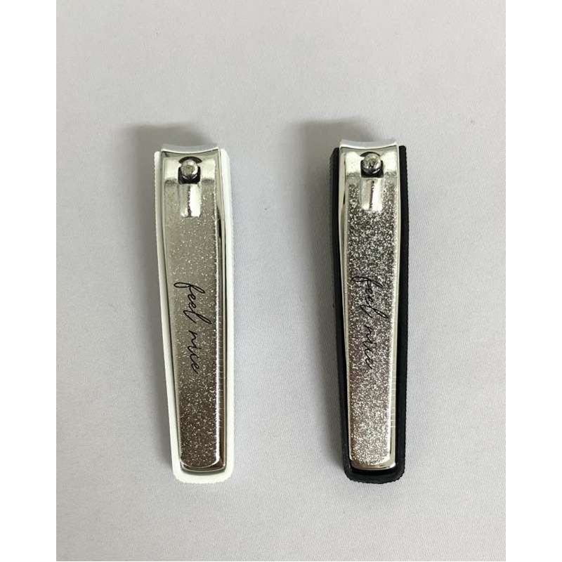 爪切りモノトーン　ロゴ