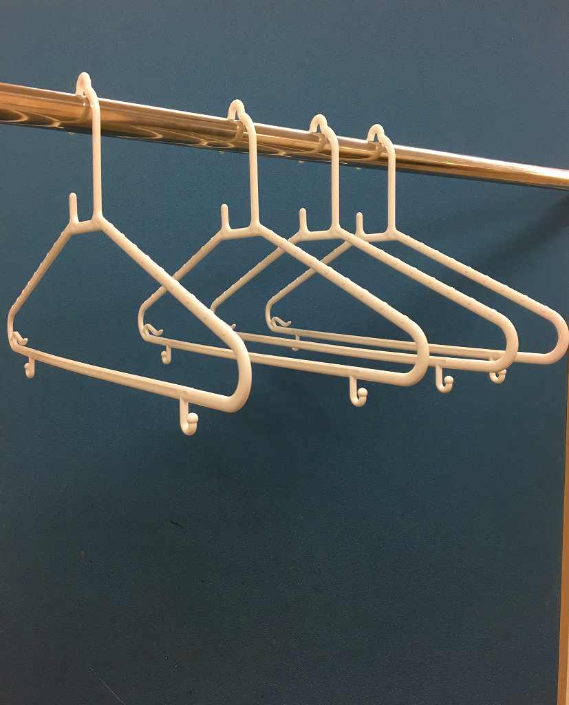 ＬＲホワイト　デイリーハンガー４Ｐ