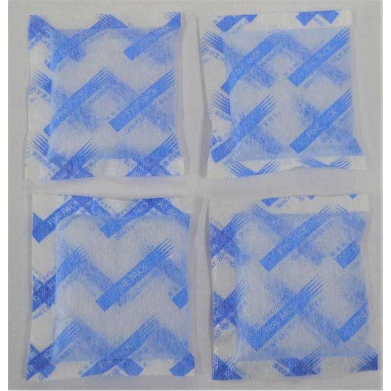 水滴がつきにくい不織布保冷剤３０ｇ×４個