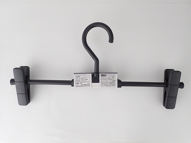 スカートハンガー　ブラック