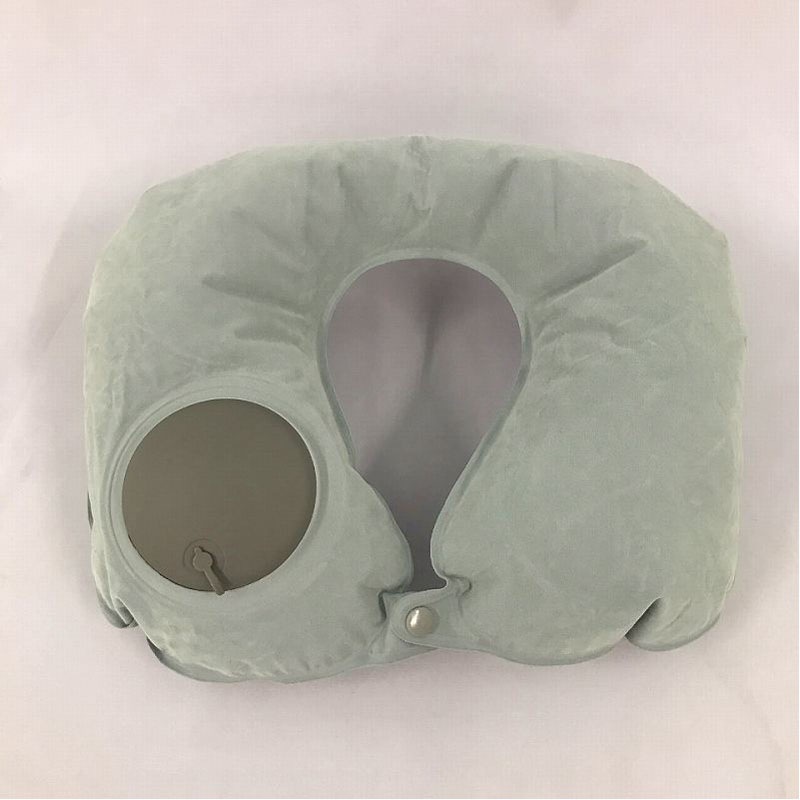 プッシュ式ネックピロー