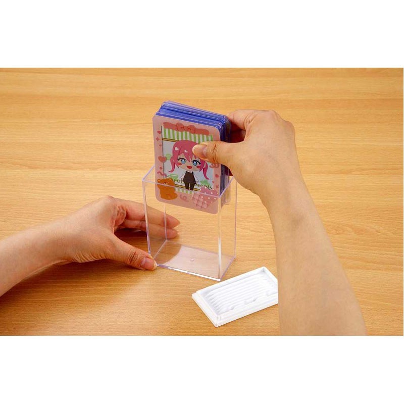 硬質カードケースディスプレイ