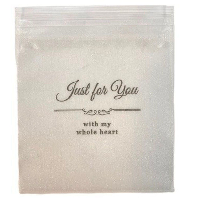 ジッパーバッグ　Ｍ　５枚入　ロゴ柄