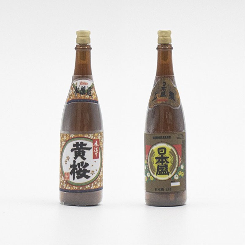 ミニチュア　一升瓶１