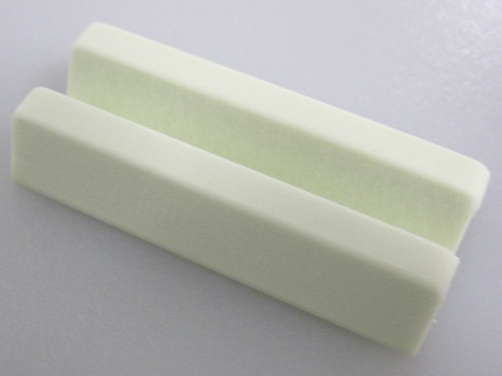 壁汚れ落とし消しゴム　２Ｐ