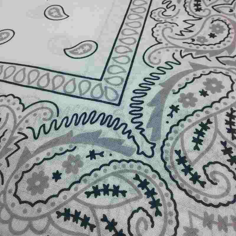 綿バンダナ　ペイズリー５３×５３ＣＭ　白