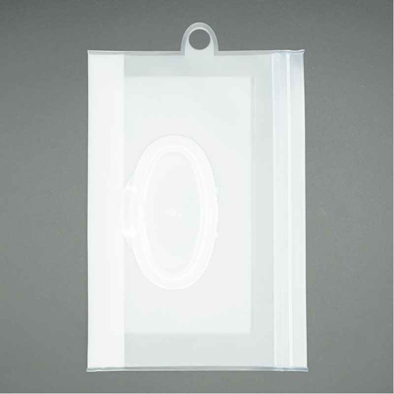 ポケット付ウェットシートケース　クリア　Ｍ