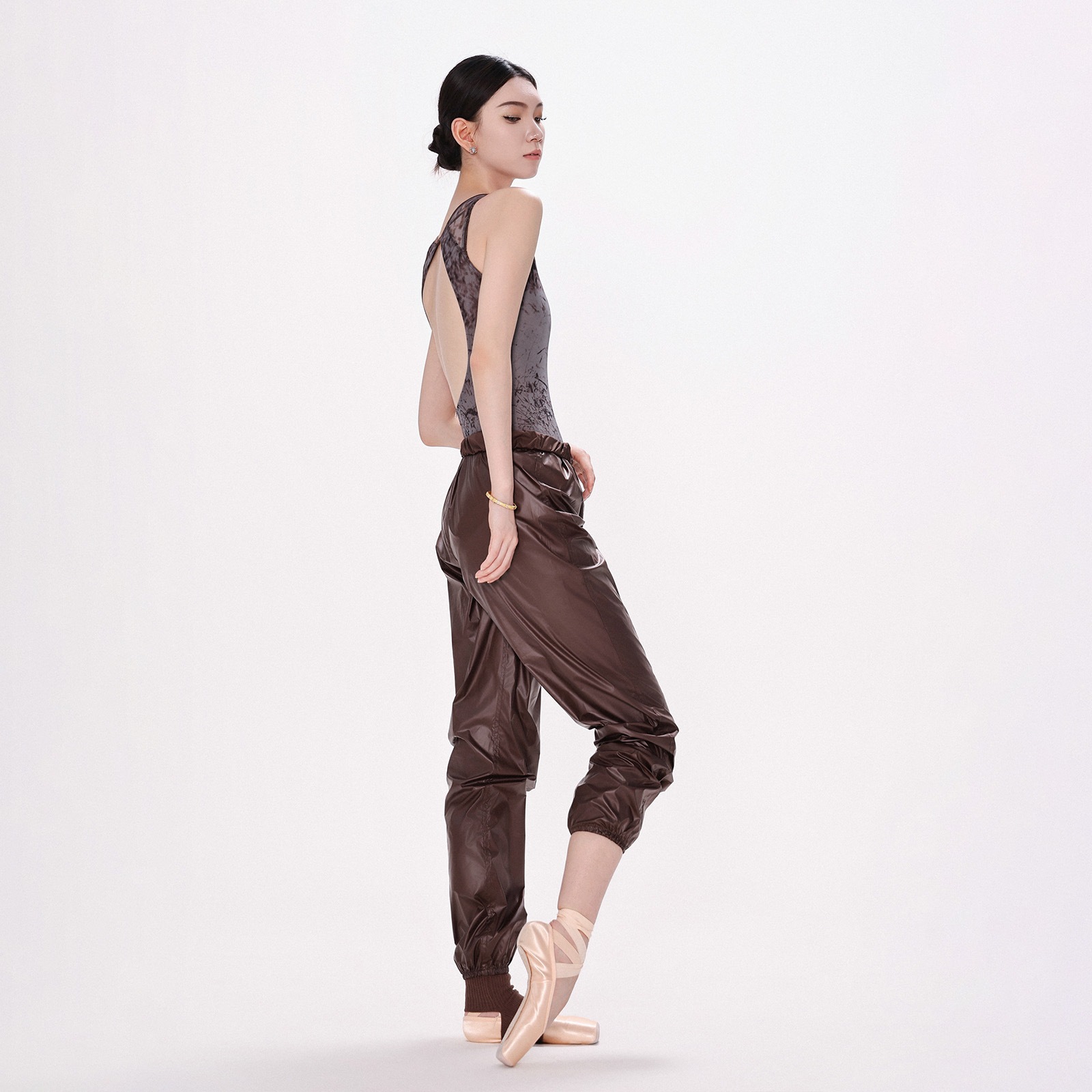 ノースリーブレオタードDZB354