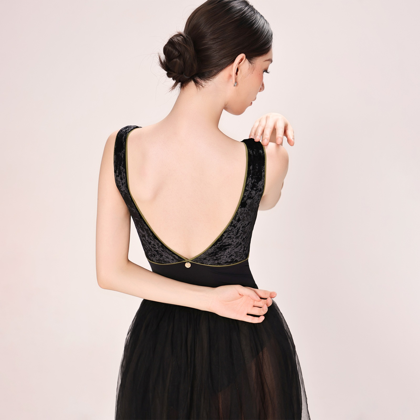 ノースリーブレオタードDZB386