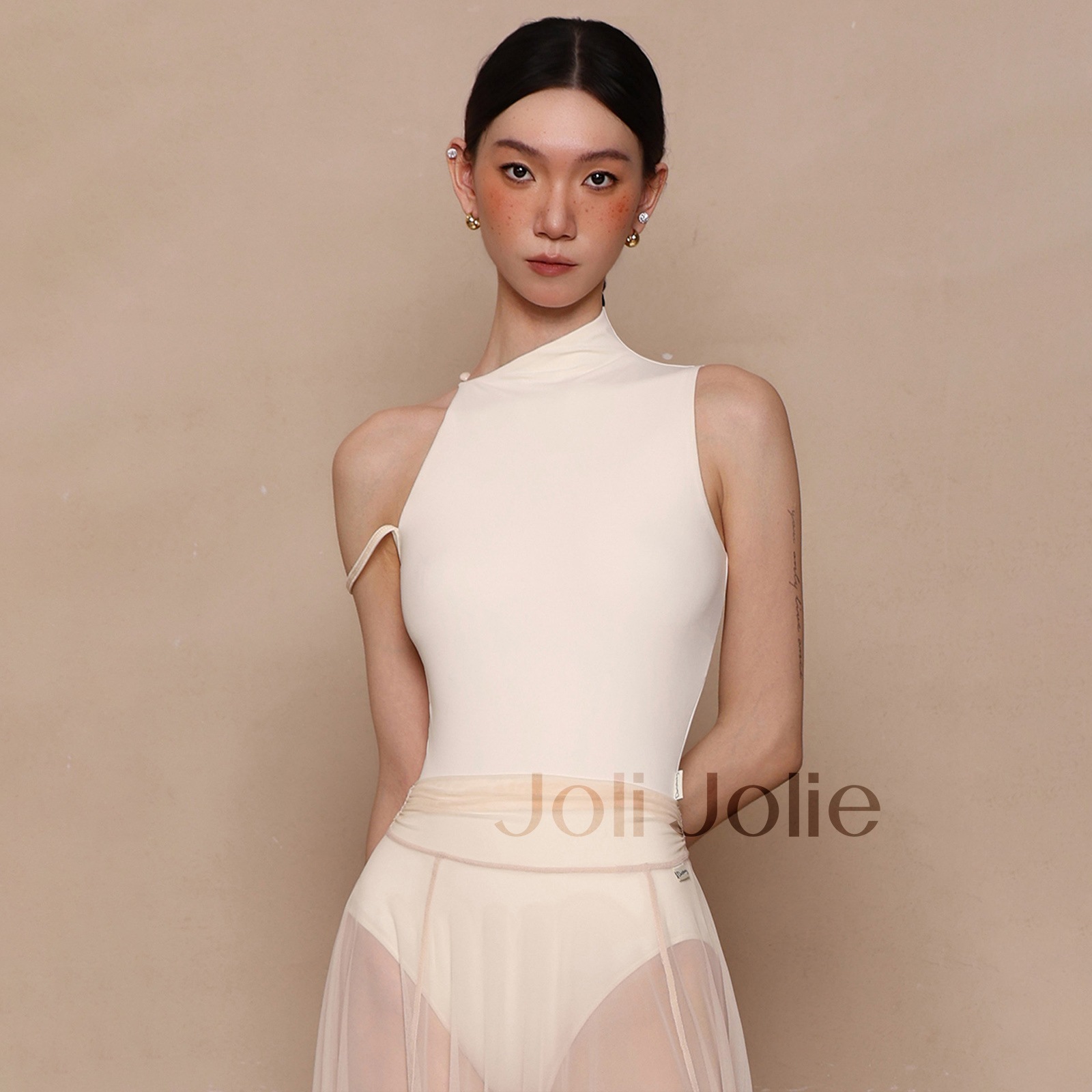 ハイネックレオタード2色展開DZB390