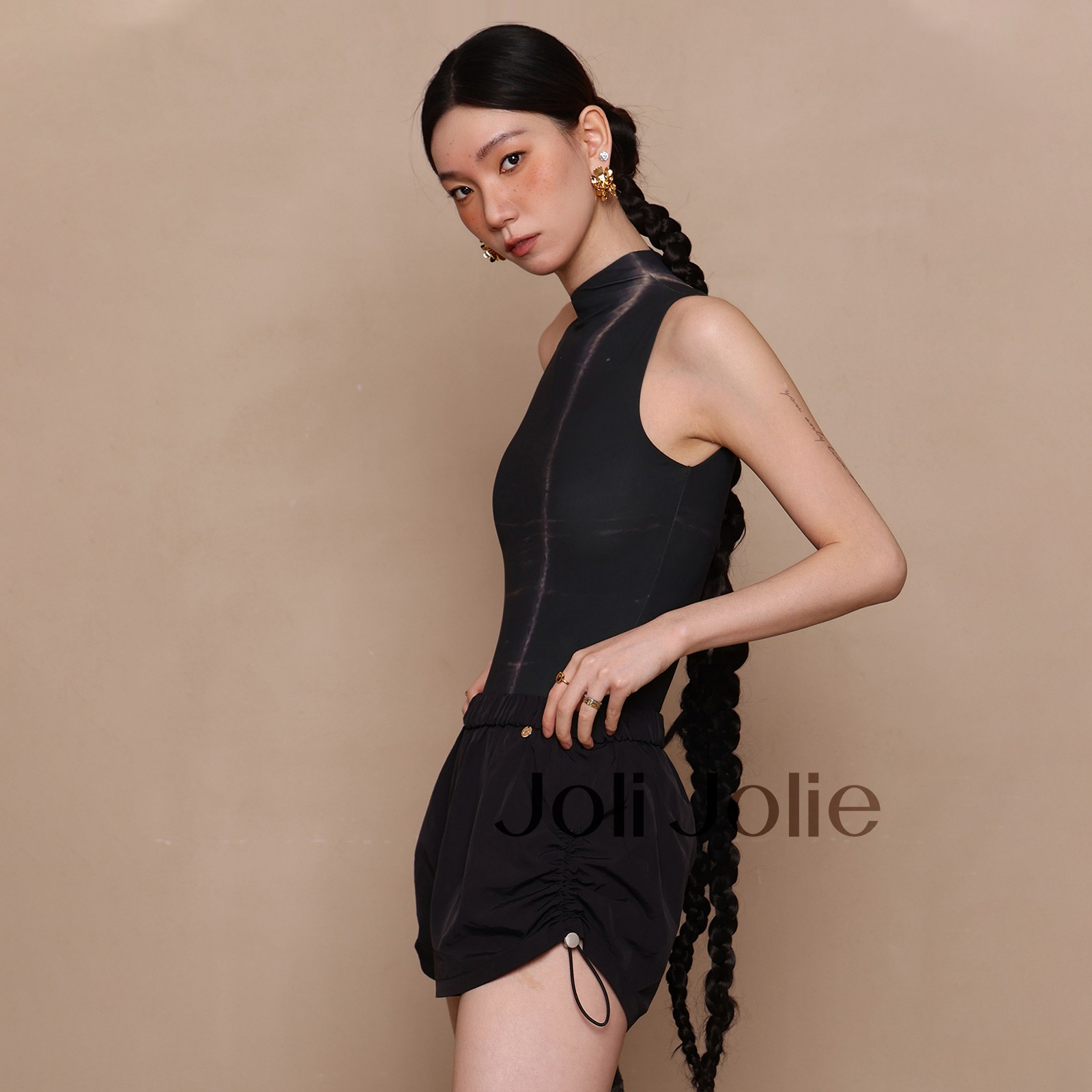 ハイネックレオタード2色展開DZB390