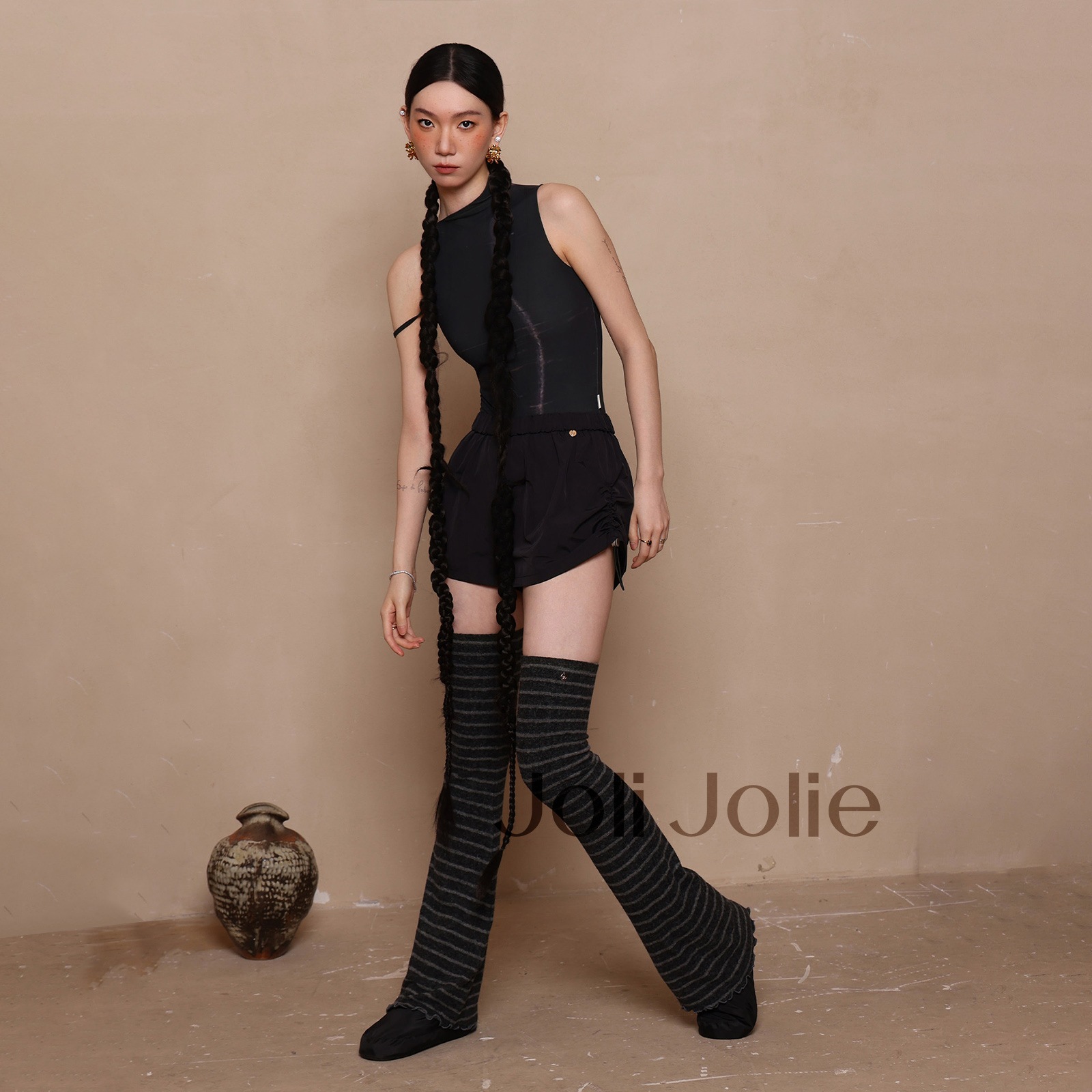 ハイネックレオタード2色展開DZB390