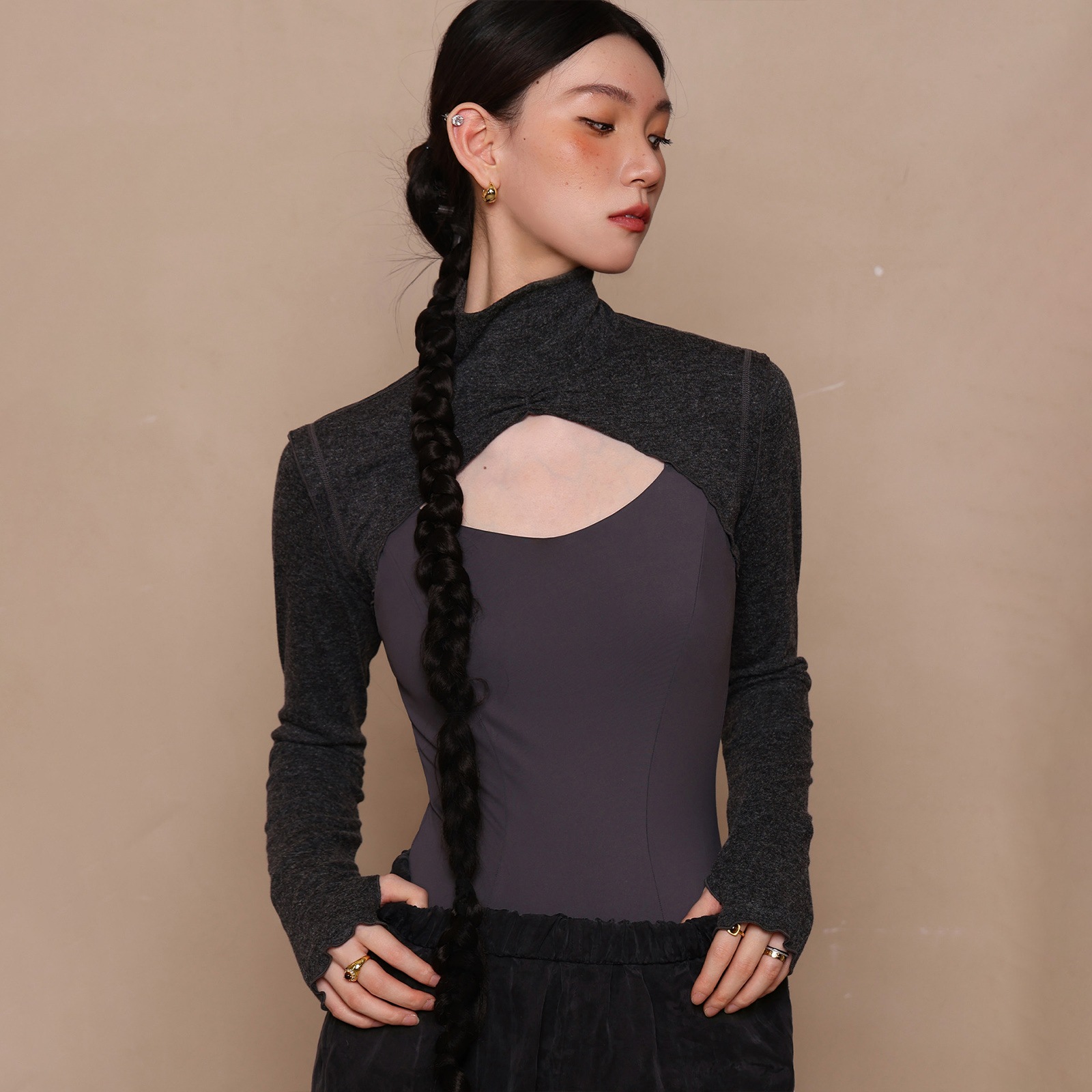 ハイネックショートトップDZB397