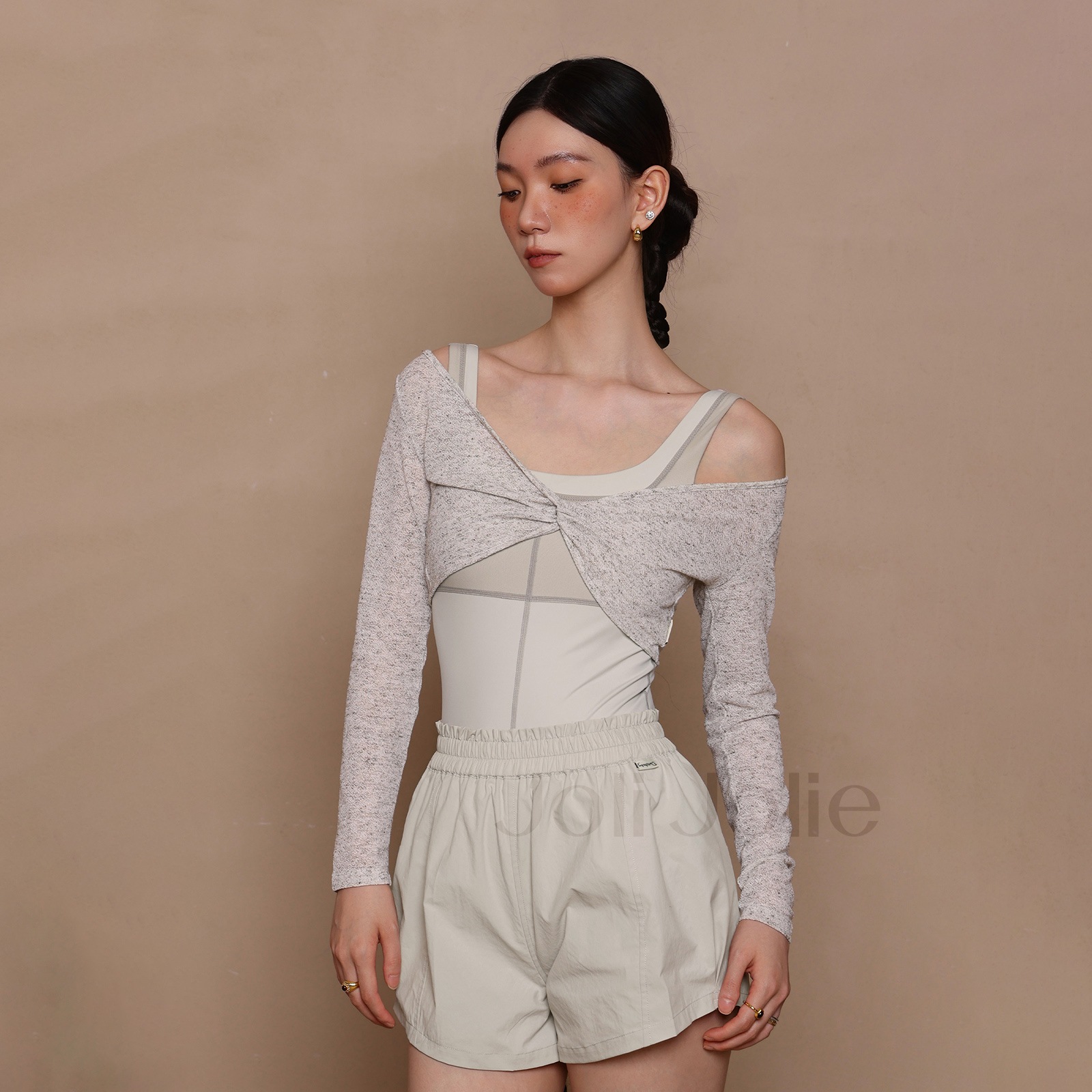 ロングスリーブトップ3色展開DZB404　