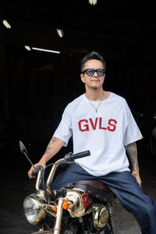 S/S BIG SILHOUTTE TEE "GVLS" (WHITE)