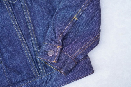 �ǥ˥ॸ�㥱�å�