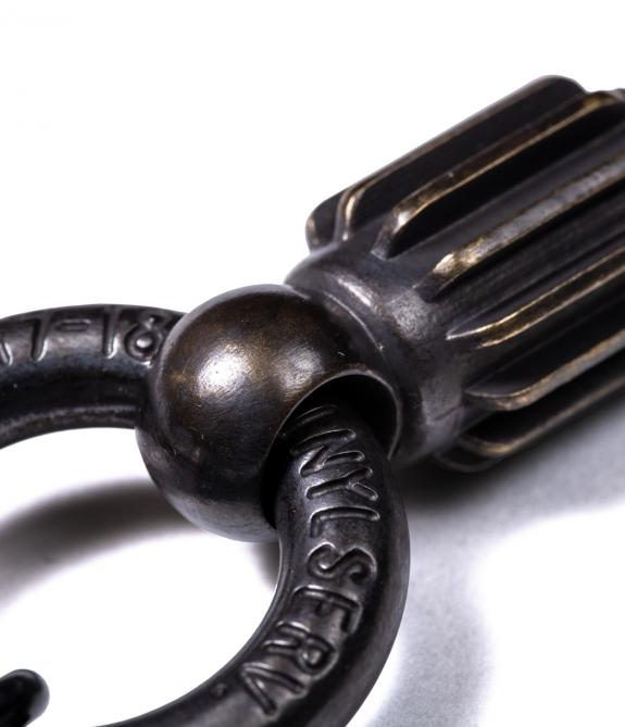 KEY HOOK / LARGE (BLACK/BRASS-BASE)