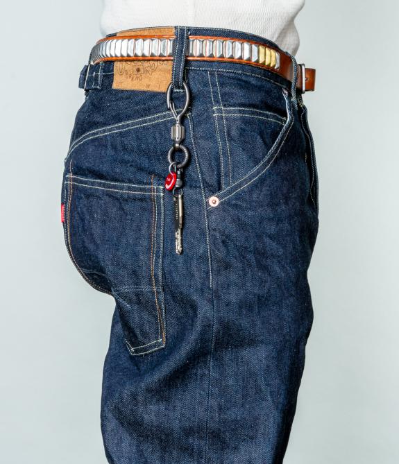 KEY HOOK / LARGE (BLACK/BRASS-BASE)