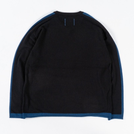 V NECK KNIT (BLACK)