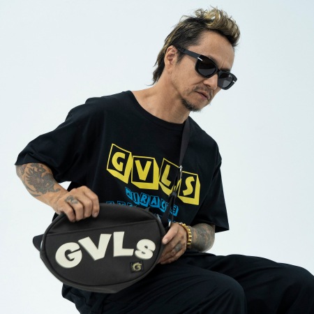 SUNGLASSES (BLACK)