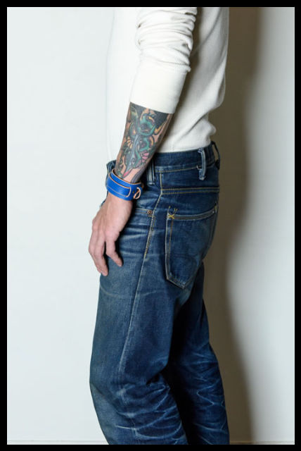 LEATHER BRACELET (BLUE)