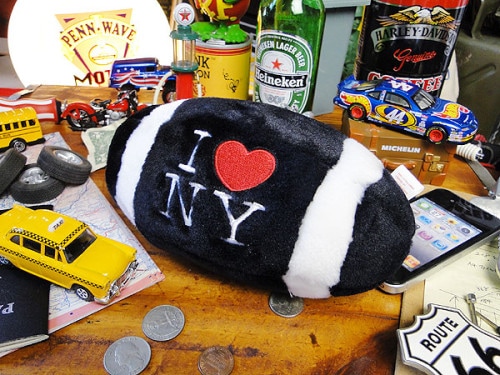 アイ・ラブ・NY　メモリアルフットボール|フィギュア/ぬいぐるみ|もはや店長すら迷子になるアメ雑ジャングル！インテリア雑貨