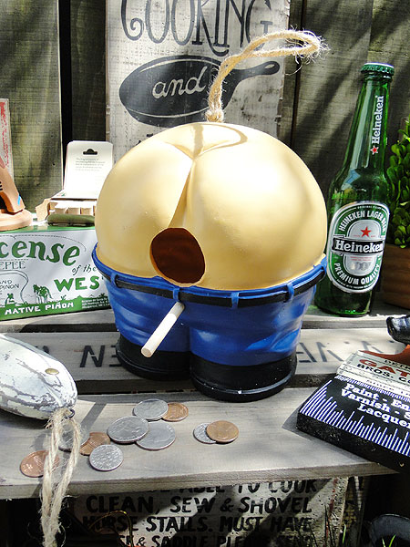 テディベア2体とバードハウス、アメリカンカントリーチェスト合計4個