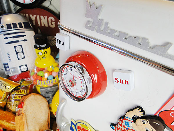 ダルトン キッチンタイマー （背面マグネット仕様） レッドの通販