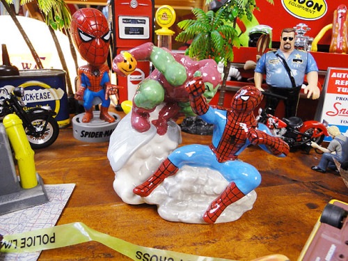 スパイダーマン　ソルト＆ペッパーボトル|キャラクターグッズ|もはや店長すら迷子になるアメ雑ジャングル