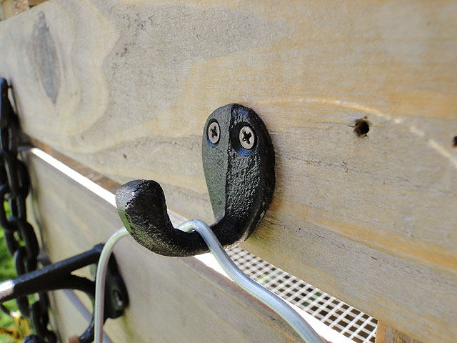 ダルトン アンティークシーンを演出できるアイアンフック