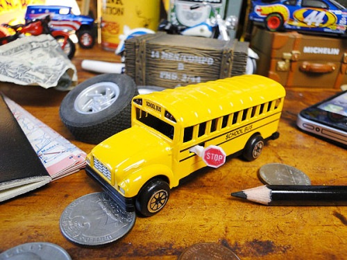 スクールバス　ペンシルシャープナー|文房具/ボールペン/ノート/電卓|生活雑貨/キッチン雑貨