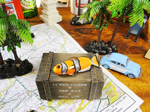 フィッシュマグネット　（クマノミ）|文房具/ボールペン/フォトフレーム|もはや店長すら迷子になるアメ雑ジャングル