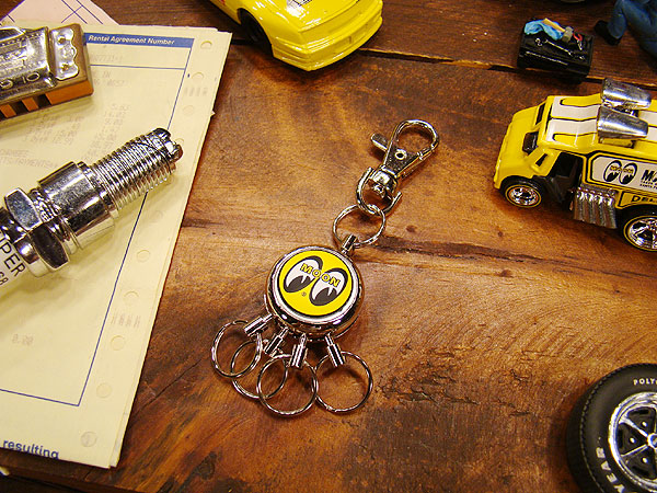 ムーンアイズ ディスマントルキーホルダーの通販・販売 | アメリカ雑貨