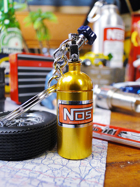 クルマのカスタムパーツ キーホルダー （NOSニトロボンベ/ゴールド）の