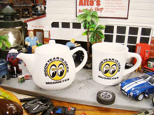 男の秘密基地作りに！ガレージング雑貨,ムーンアイズグッズ | CandyTower