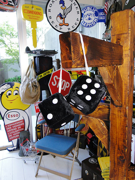 ハンギング ファジーダイス （ブラック）の通販・販売 | アメリカ雑貨