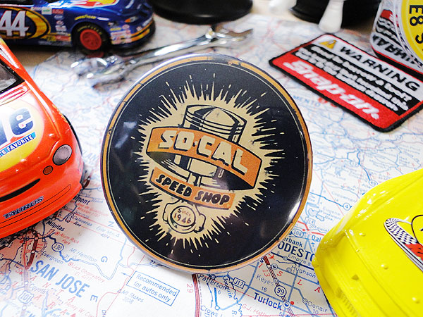 アメ車好きのためのモーター系缶バッジ （SO CALスピード