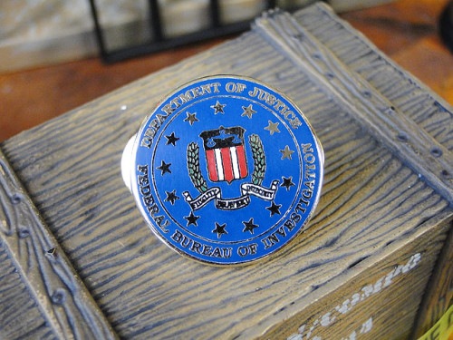 アメリカンポリス　ピンバッジ　（FBIロゴ）　|男の秘密基地作りに！ガレージング雑貨