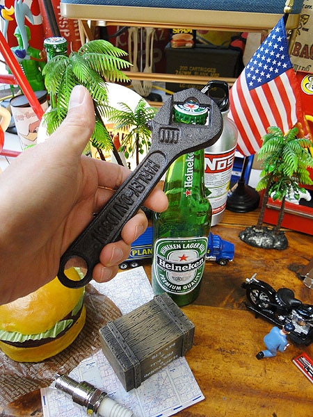 HARLEY-DAVIDSON　壁掛けボトルオープナー Harley Davidson - Bottle Opener – Spearhead & Company