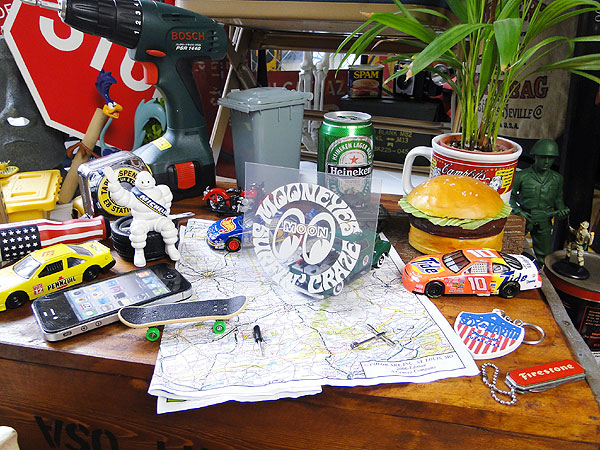 ムーンアイズ サーフィンクレイズ抜きステッカーの通販・販売