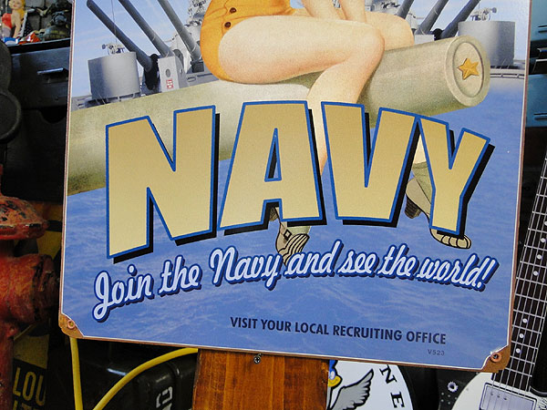 U.S.ヘヴィースチール製サイン U.S.ネイビー join the Navy and see 